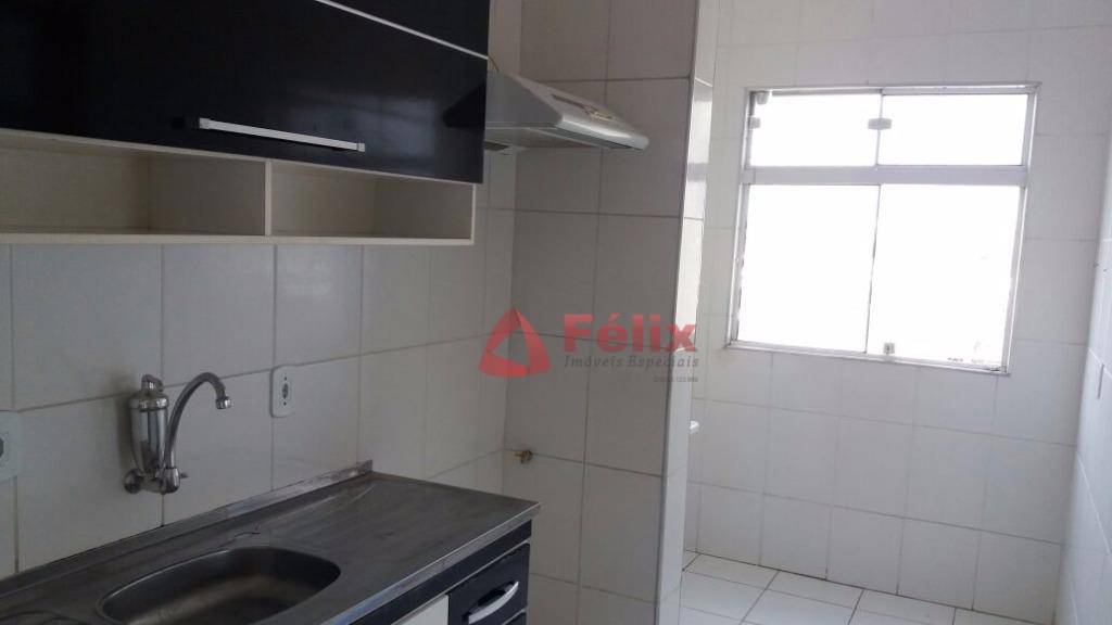 Apartamento à venda com 2 quartos, 66m² - Foto 4