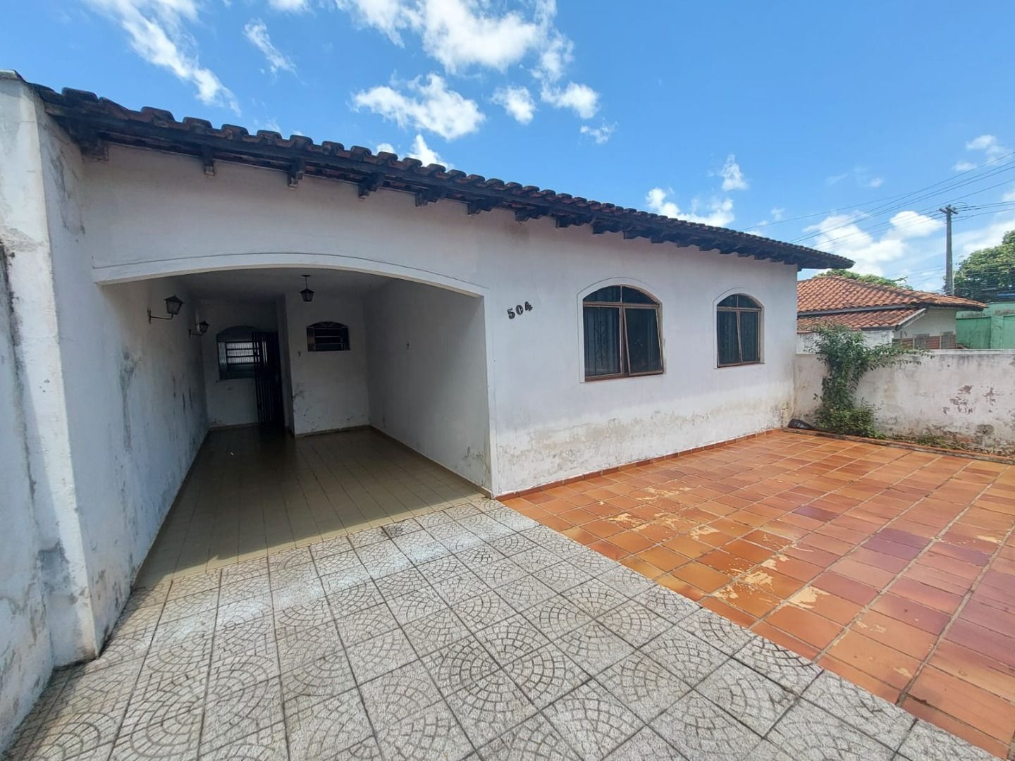 Casa à venda com 5 quartos, 120m² - Foto 2