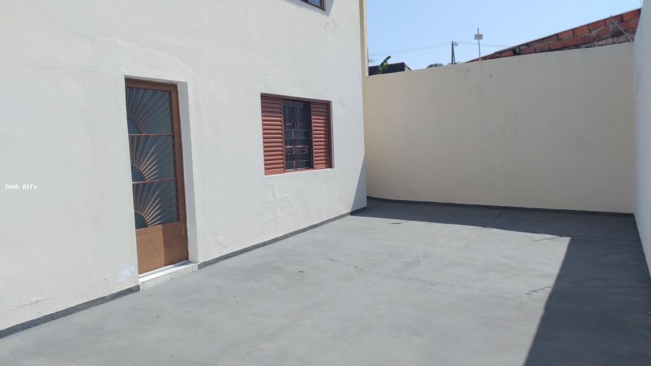 Casa à venda com 4 quartos, 250m² - Foto 37