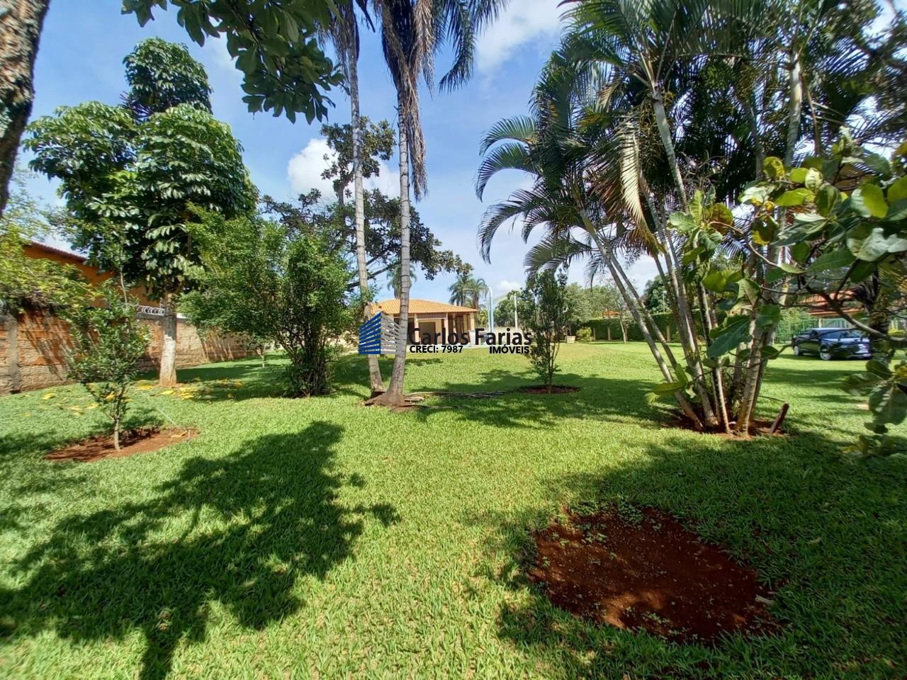 Casa à venda com 3 quartos, 249m² - Foto 2