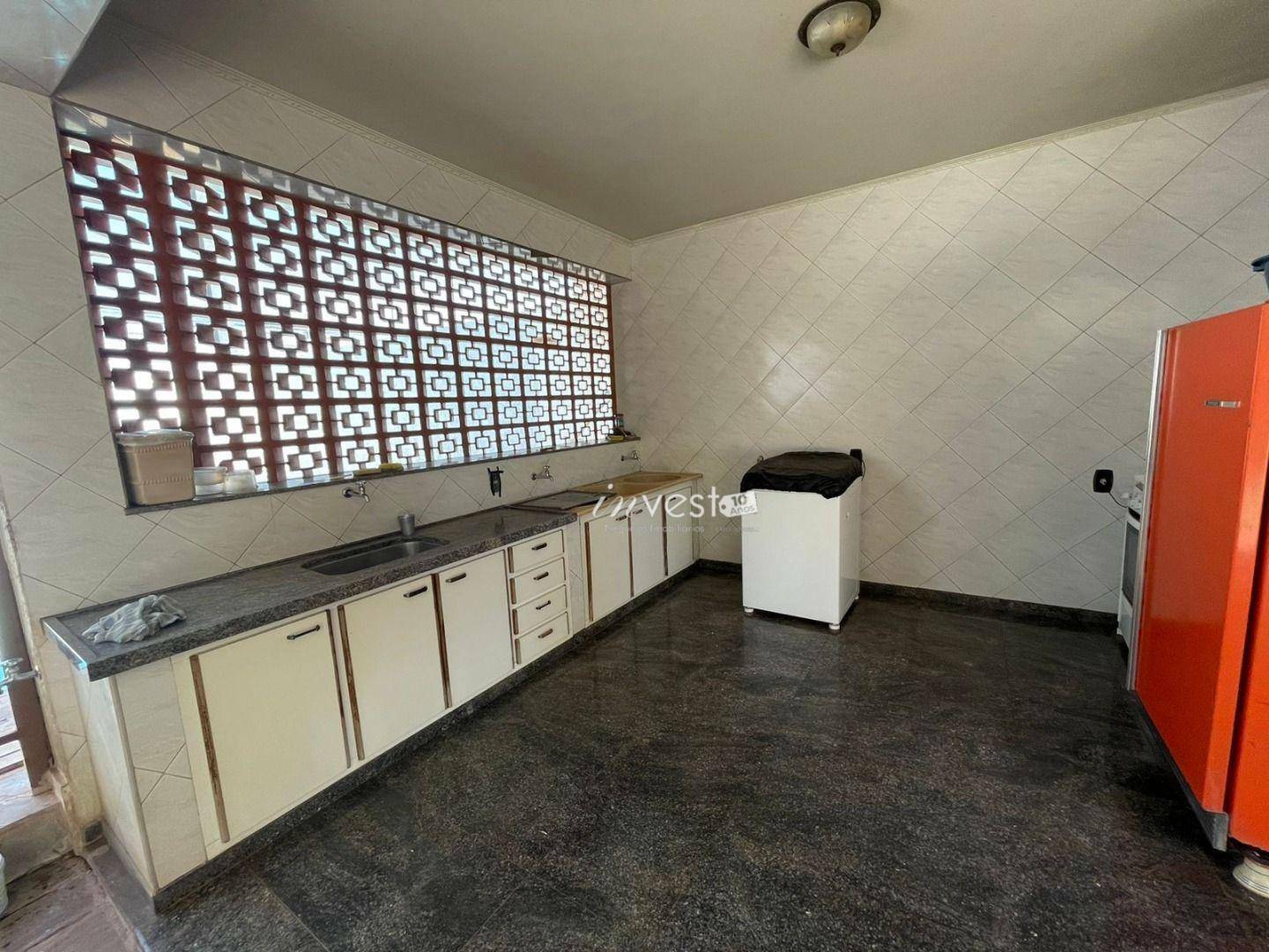 Casa à venda com 2 quartos, 400m² - Foto 5