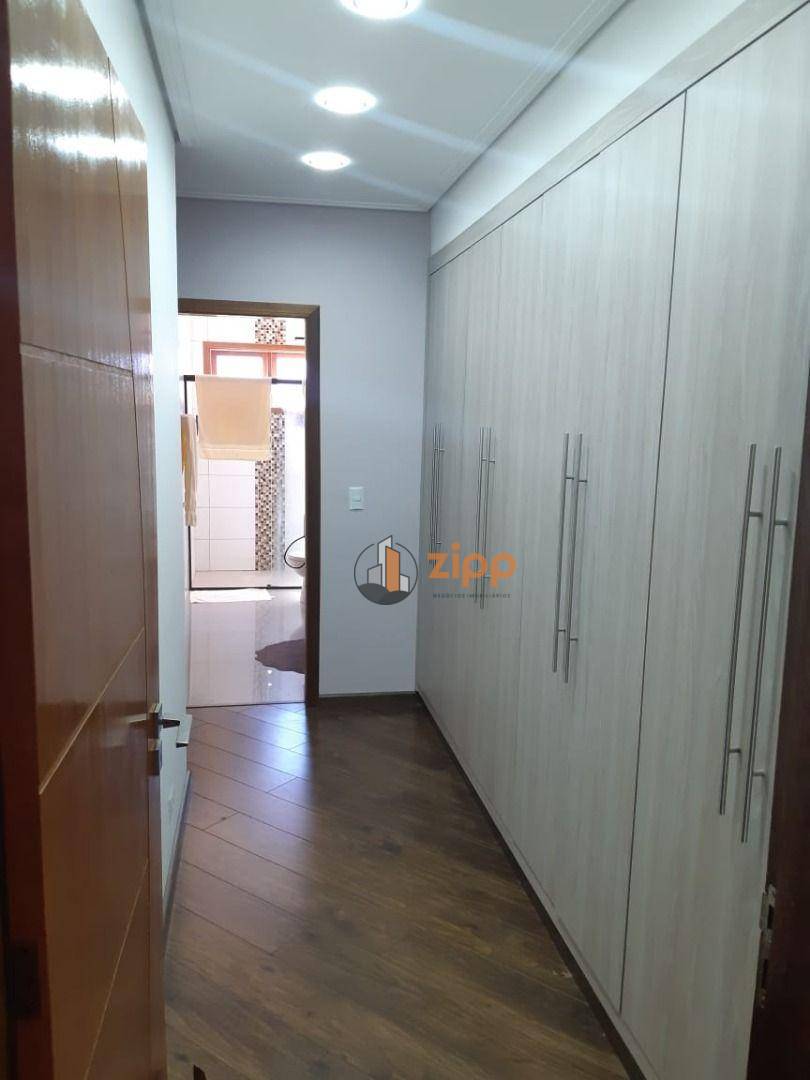 Sobrado à venda com 3 quartos, 250m² - Foto 18