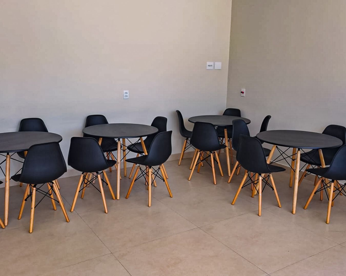 Apartamento à venda com 3 quartos, 75m² - Foto 21