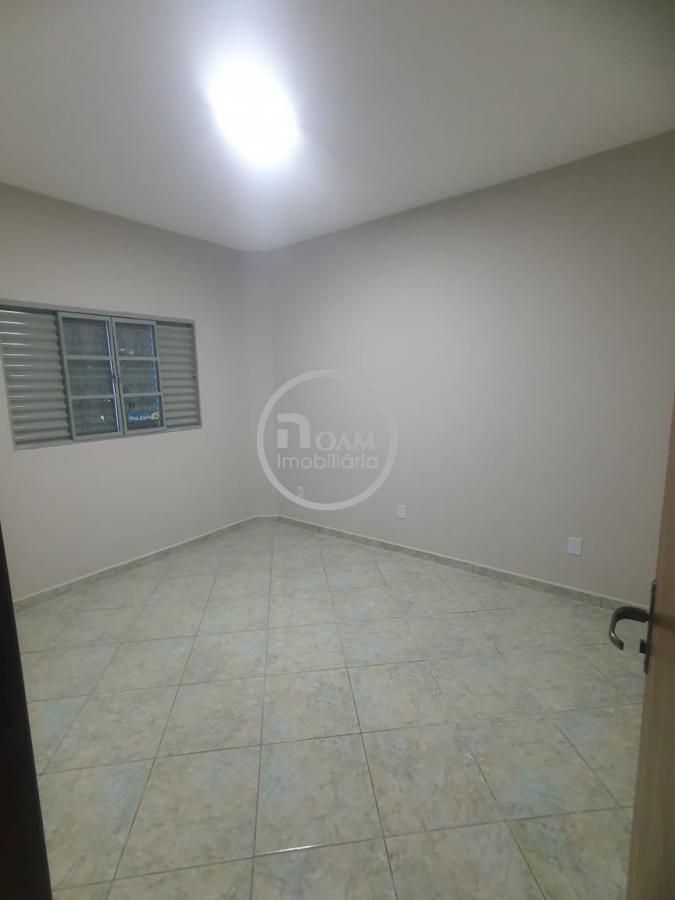 Casa à venda com 4 quartos, 192m² - Foto 11