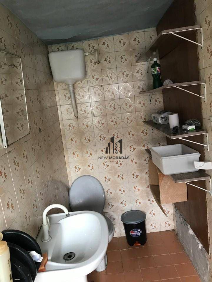 Casa à venda com 4 quartos, 180m² - Foto 25