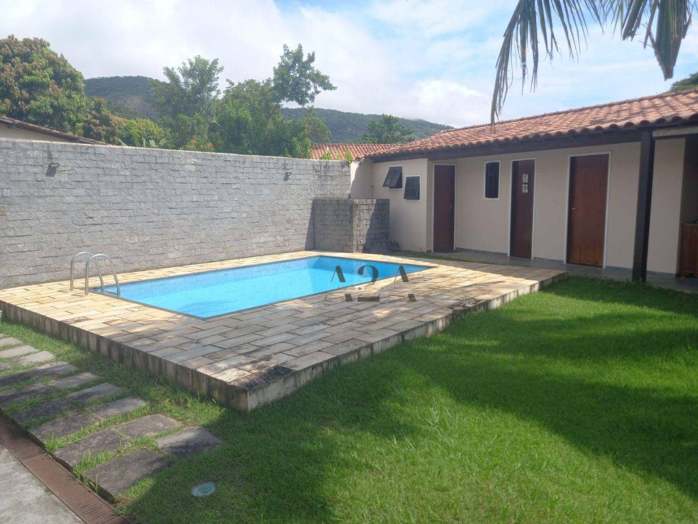 Casa à venda com 3 quartos, 200m² - Foto 2