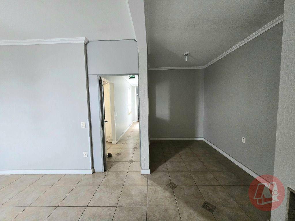 Apartamento para alugar com 3 quartos, 100m² - Foto 4