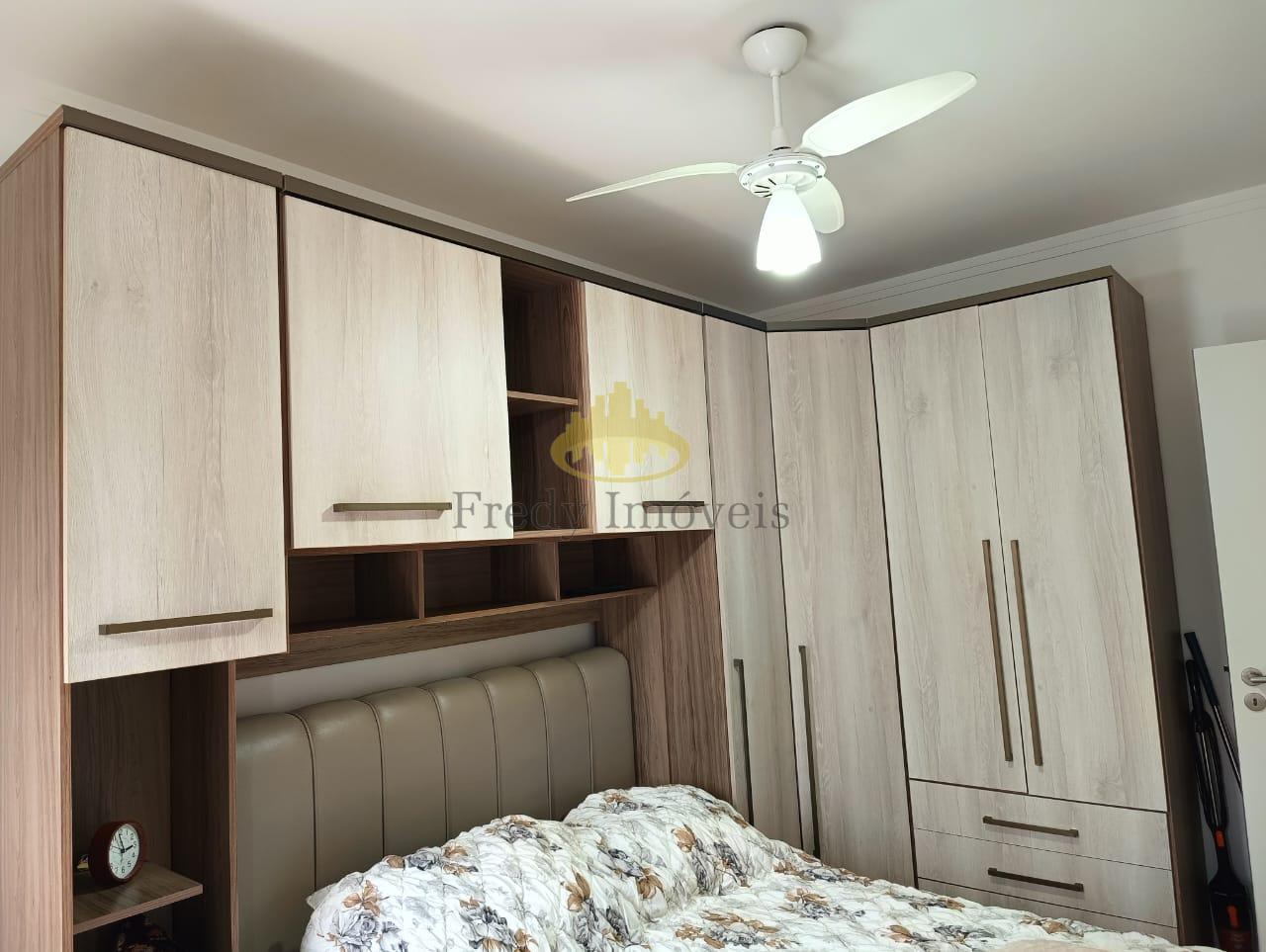 Apartamento à venda com 2 quartos, 64m² - Foto 11