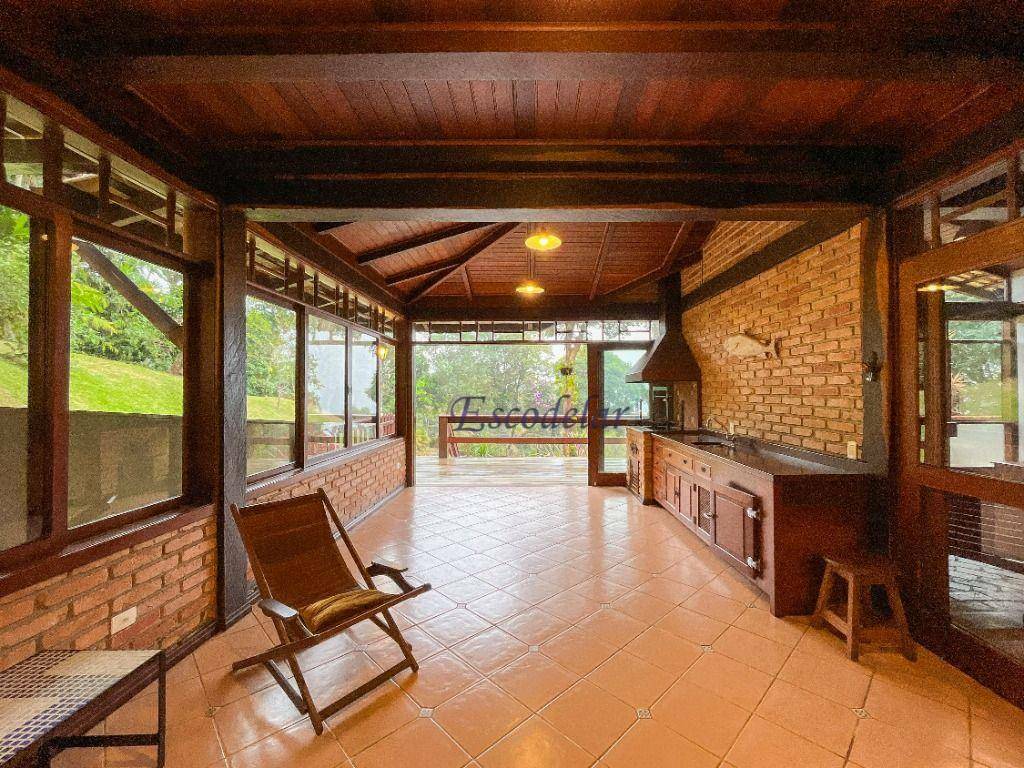 Casa de Condomínio à venda com 3 quartos, 376m² - Foto 37