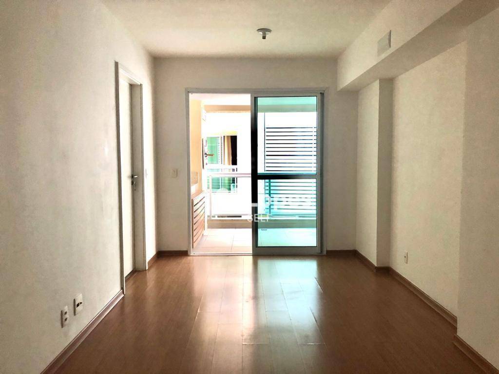 Apartamento à venda com 1 quarto, 57m² - Foto 3