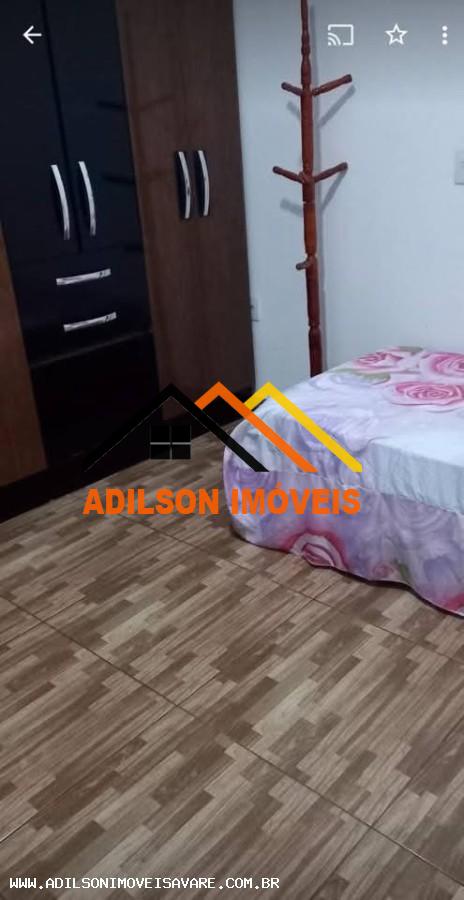 Casa à venda com 3 quartos, 253m² - Foto 8