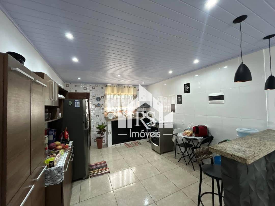 Casa à venda com 2 quartos, 100m² - Foto 3