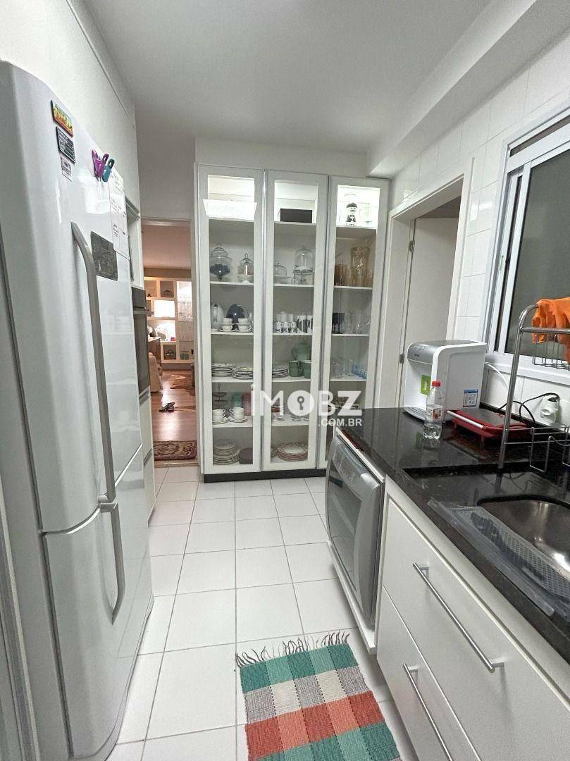 Apartamento à venda com 3 quartos, 124m² - Foto 24