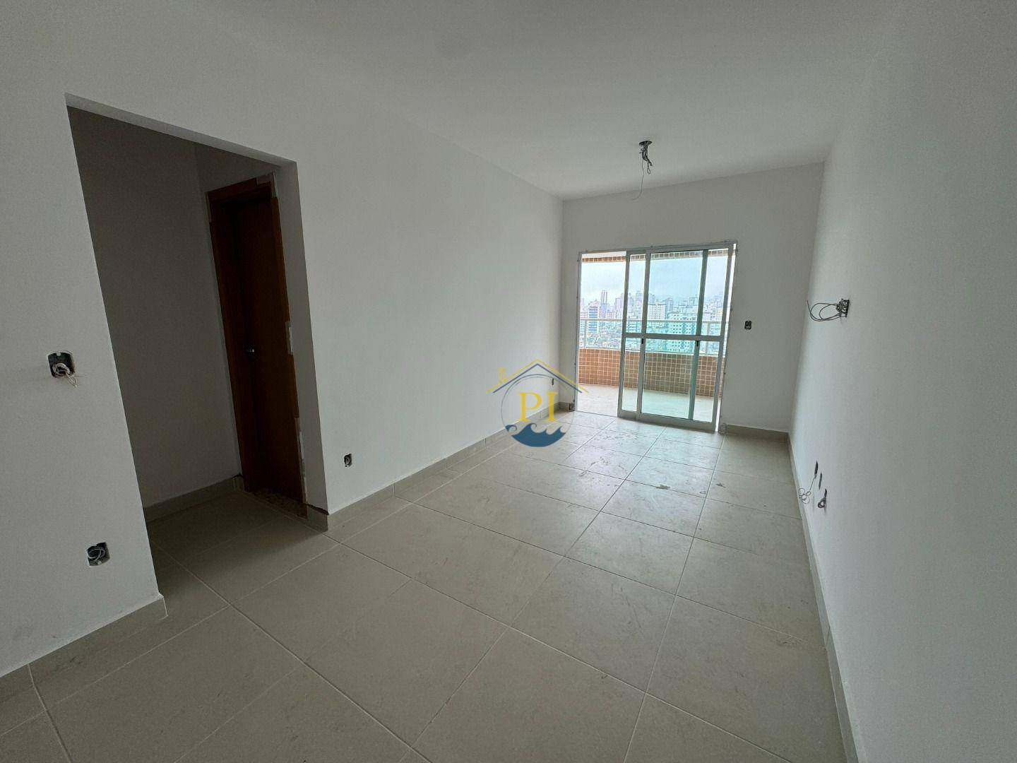 Apartamento à venda com 3 quartos, 101m² - Foto 2