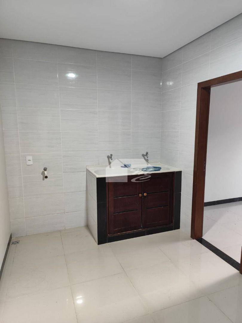 Casa à venda com 3 quartos, 300m² - Foto 28