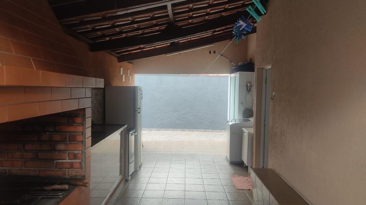 Casa à venda com 3 quartos, 197m² - Foto 14