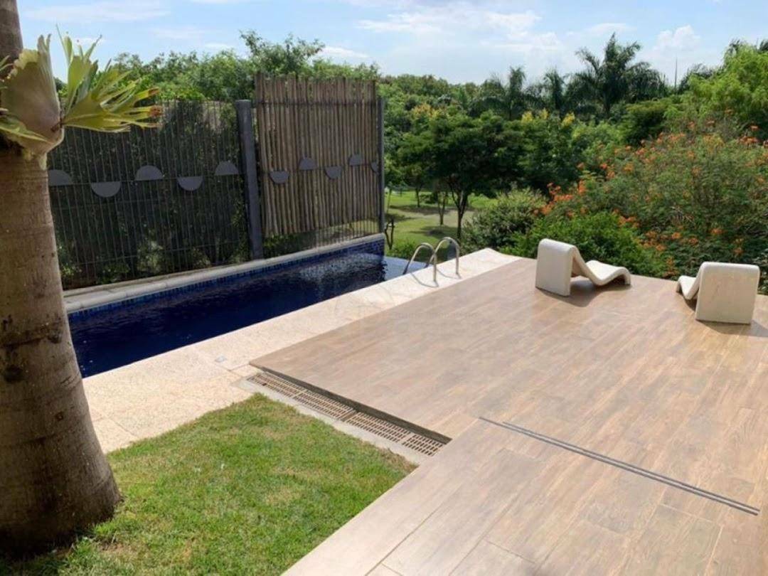 Casa de Condomínio à venda com 4 quartos, 480m² - Foto 2