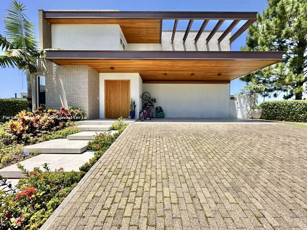 Casa de Condomínio à venda com 4 quartos, 525m² - Foto 3