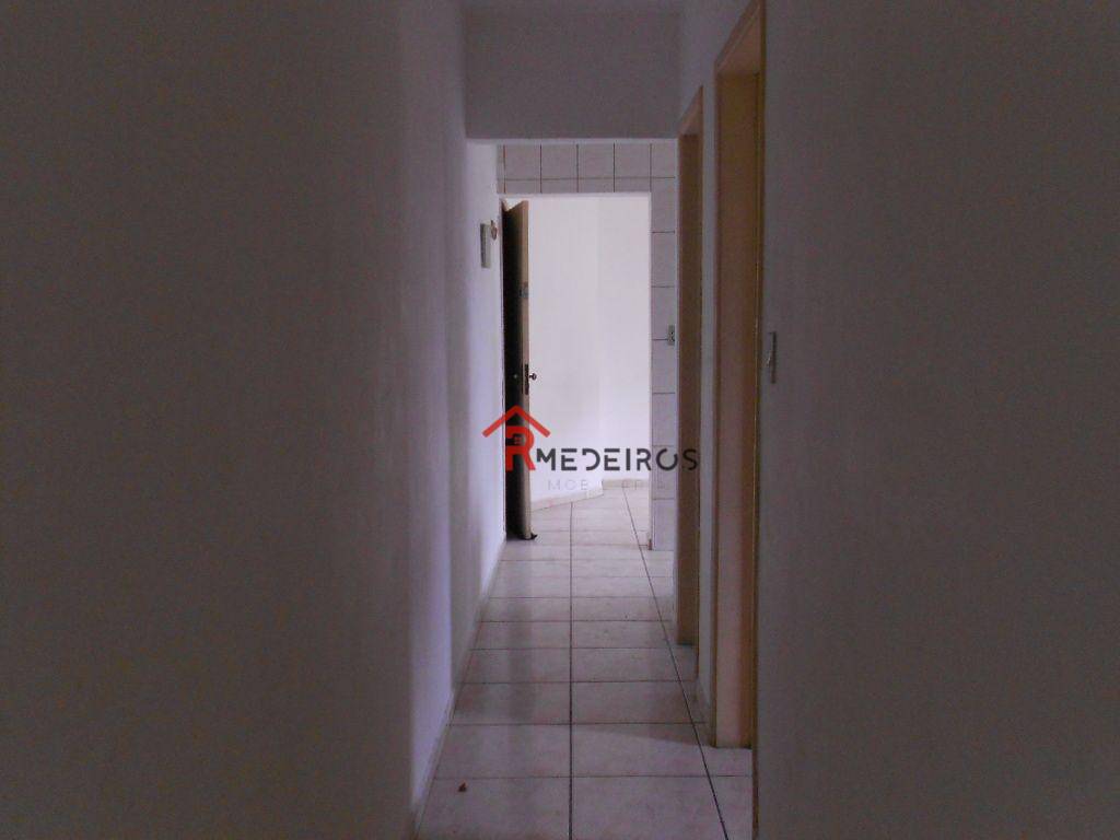 Apartamento à venda com 2 quartos, 42m² - Foto 19