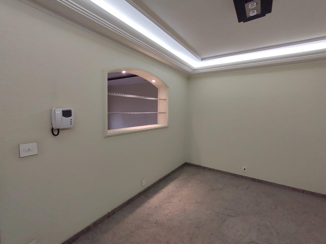 Casa à venda com 3 quartos, 330m² - Foto 5