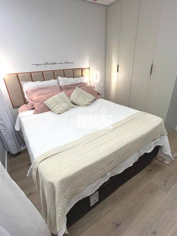 Apartamento à venda com 3 quartos, 121m² - Foto 4