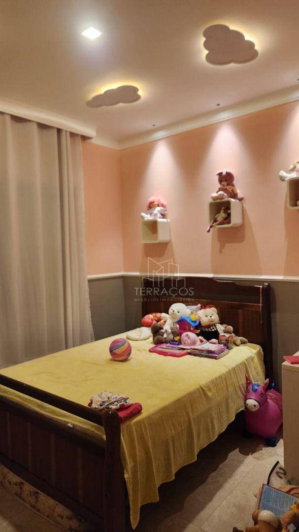 Casa à venda e aluguel com 3 quartos, 250m² - Foto 12