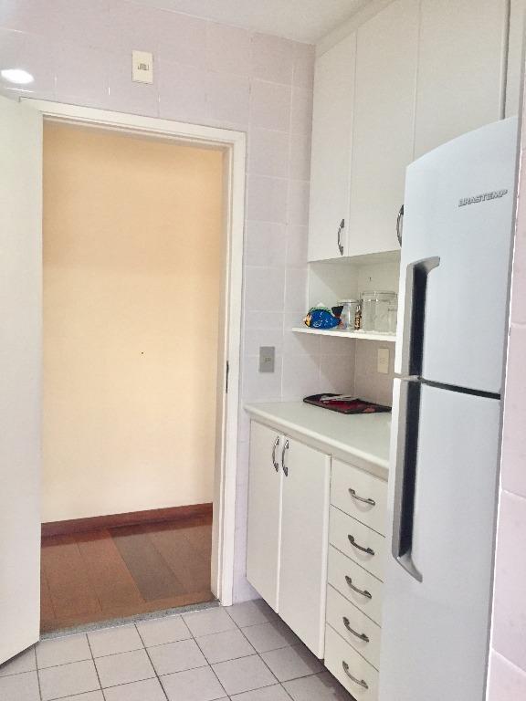 Apartamento à venda com 2 quartos, 126m² - Foto 2