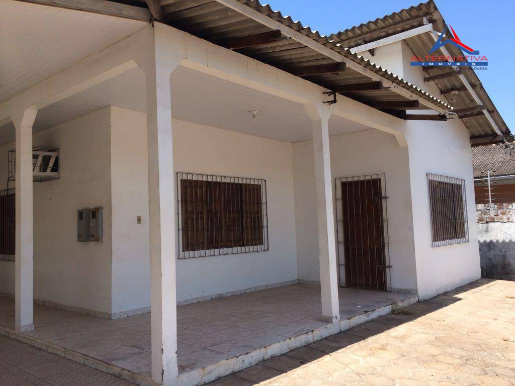 Casa à venda com 3 quartos, 275m² - Foto 1