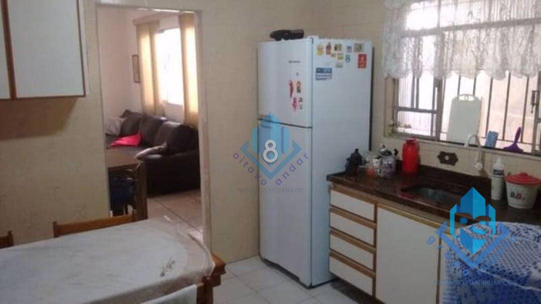 Casa à venda com 3 quartos, 180m² - Foto 3