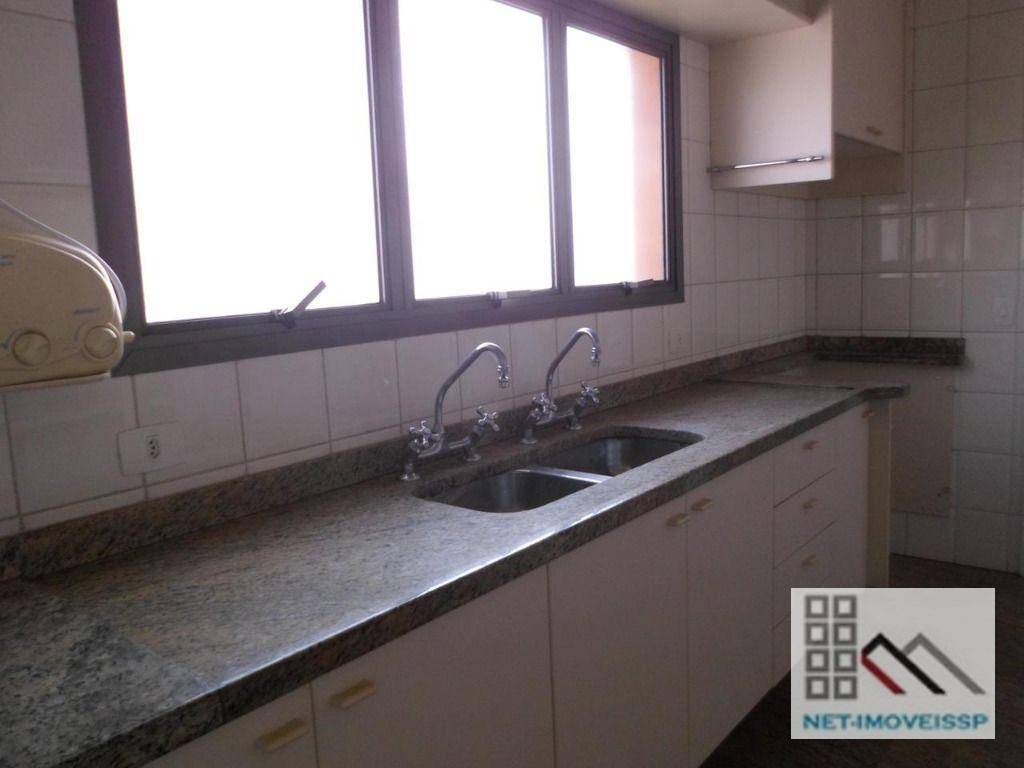 Apartamento à venda com 4 quartos, 224m² - Foto 11