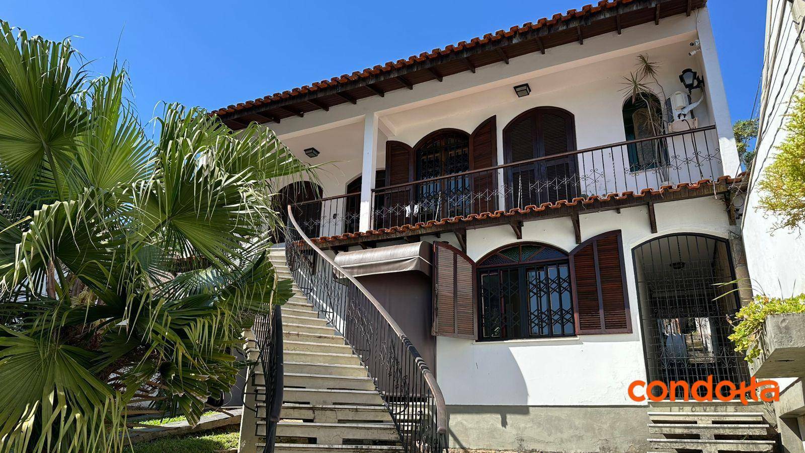 Casa, 3 quartos, 311 m² - Foto 1