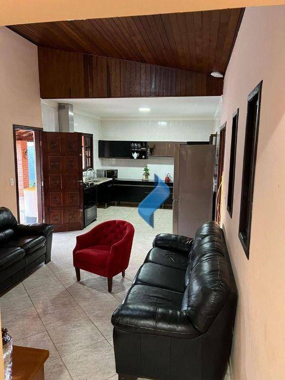 Chácara à venda com 3 quartos, 250m² - Foto 4