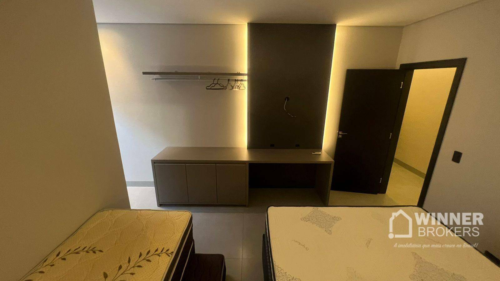 Sobrado à venda com 6 quartos, 410m² - Foto 25