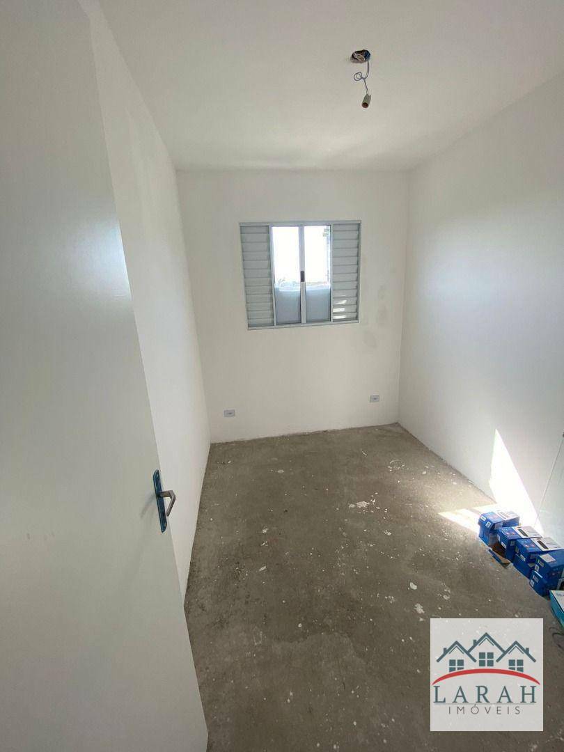 Apartamento à venda com 2 quartos, 40m² - Foto 13