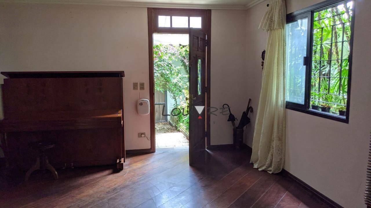 Casa à venda com 4 quartos, 200m² - Foto 5