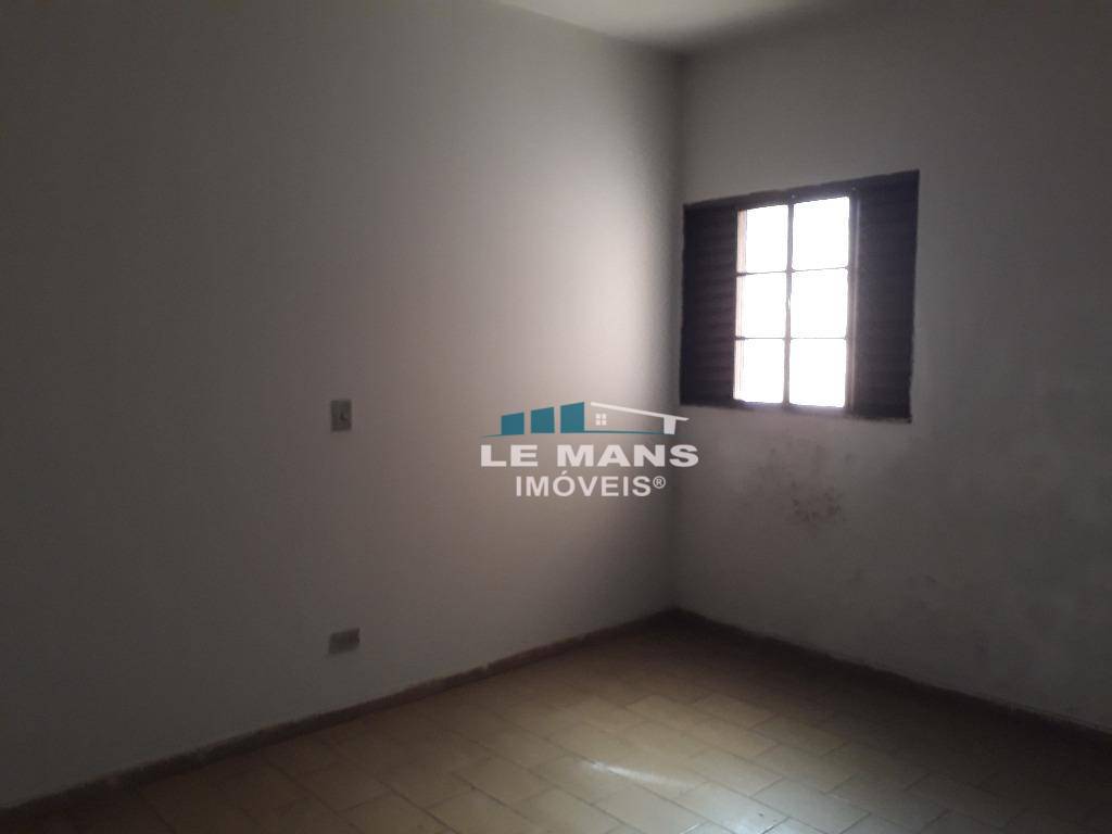 Casa à venda com 2 quartos, 81m² - Foto 15