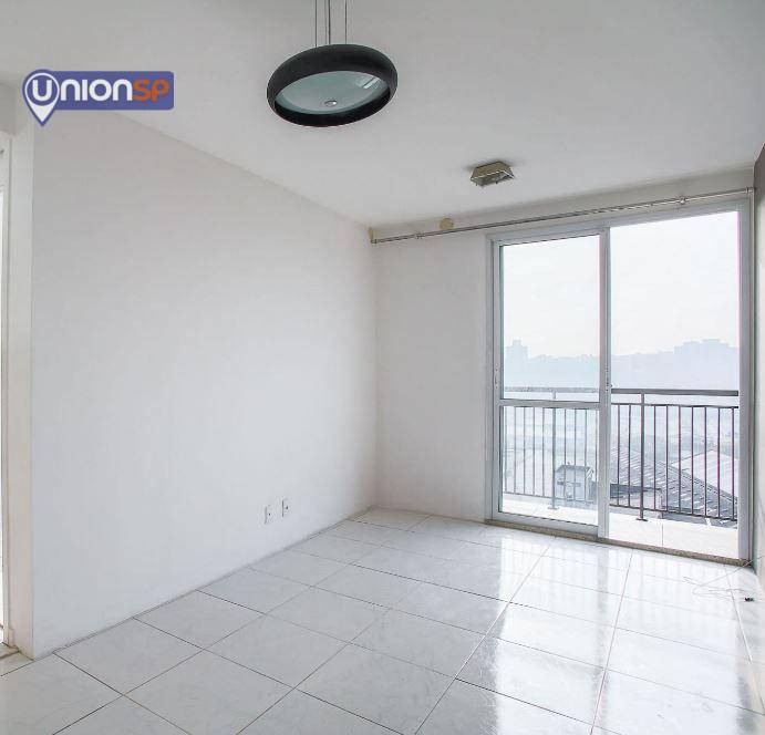 Apartamento à venda com 1 quarto, 45m² - Foto 1