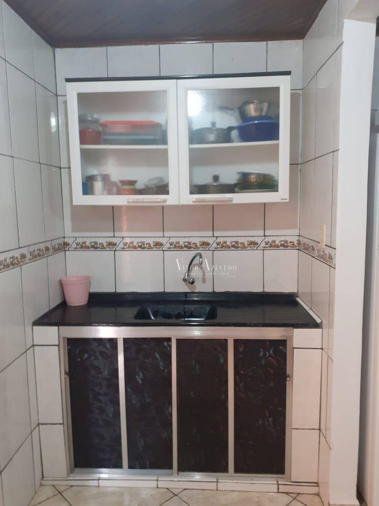 Casa à venda com 3 quartos, 140m² - Foto 2