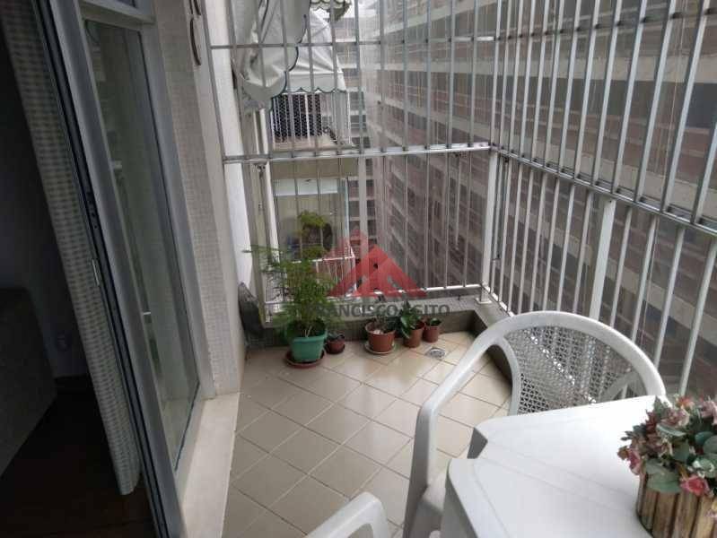 Apartamento à venda com 3 quartos, 90m² - Foto 1