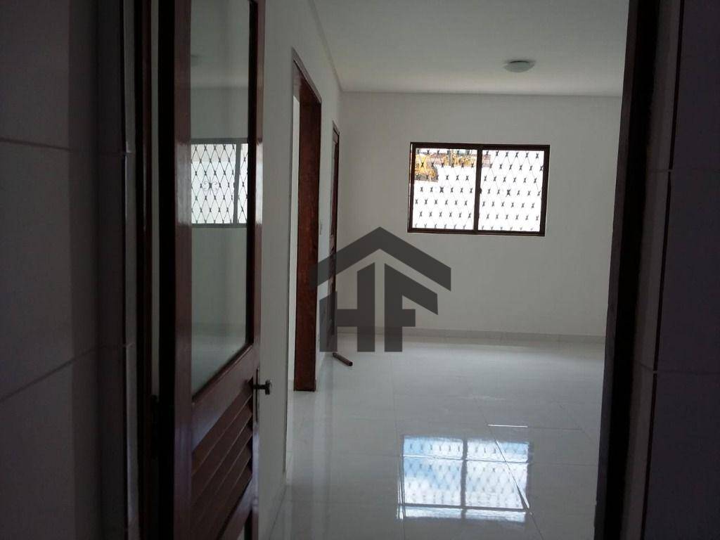 Casa à venda com 3 quartos, 180m² - Foto 13