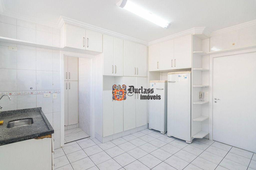 Apartamento à venda com 3 quartos, 140m² - Foto 4