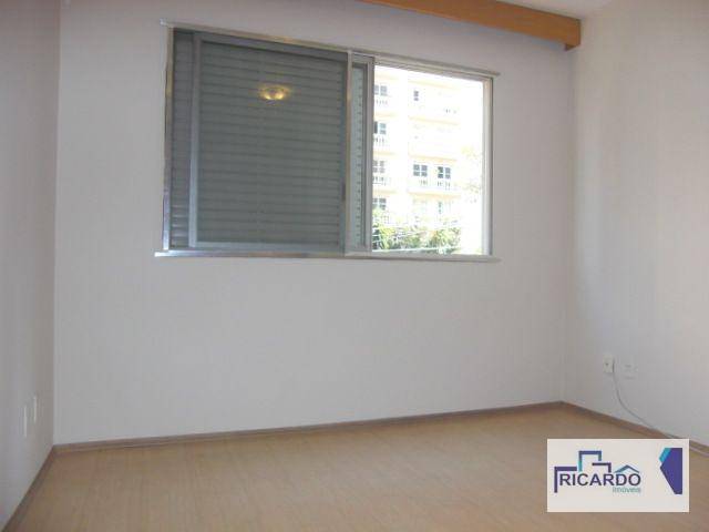 Apartamento à venda com 2 quartos, 78m² - Foto 35