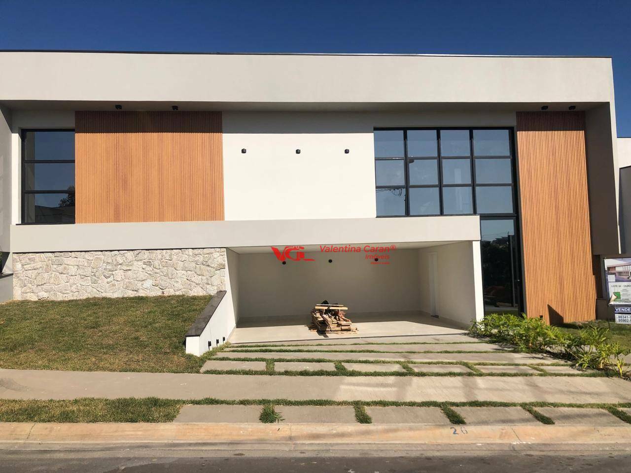 Sobrado à venda com 3 quartos, 228m² - Foto 2