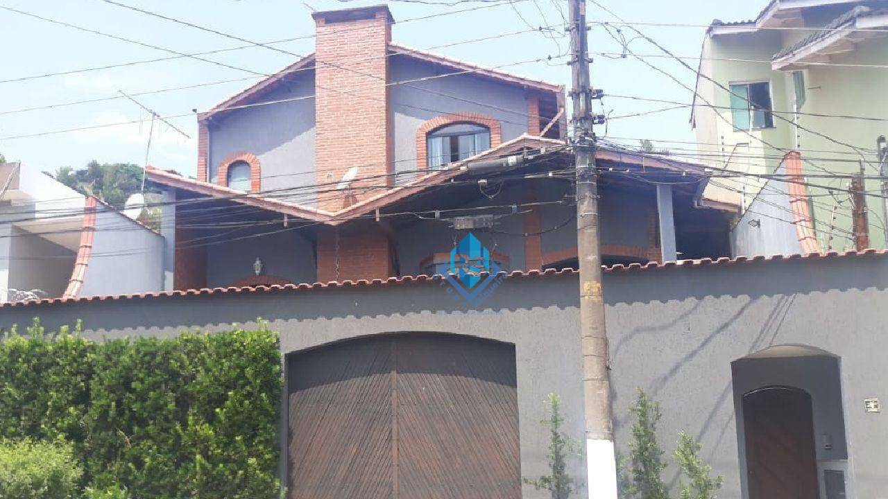 Sobrado à venda com 4 quartos, 386m² - Foto 1