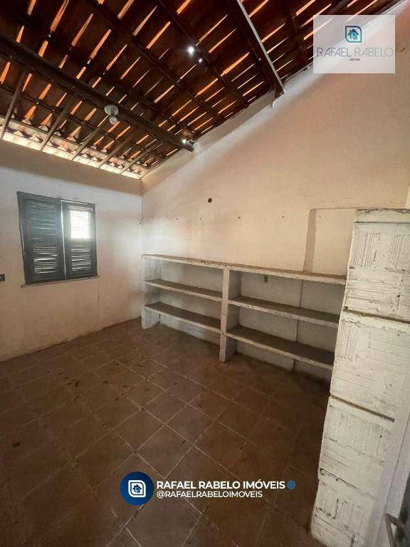 Casa para alugar com 3 quartos, 215m² - Foto 18