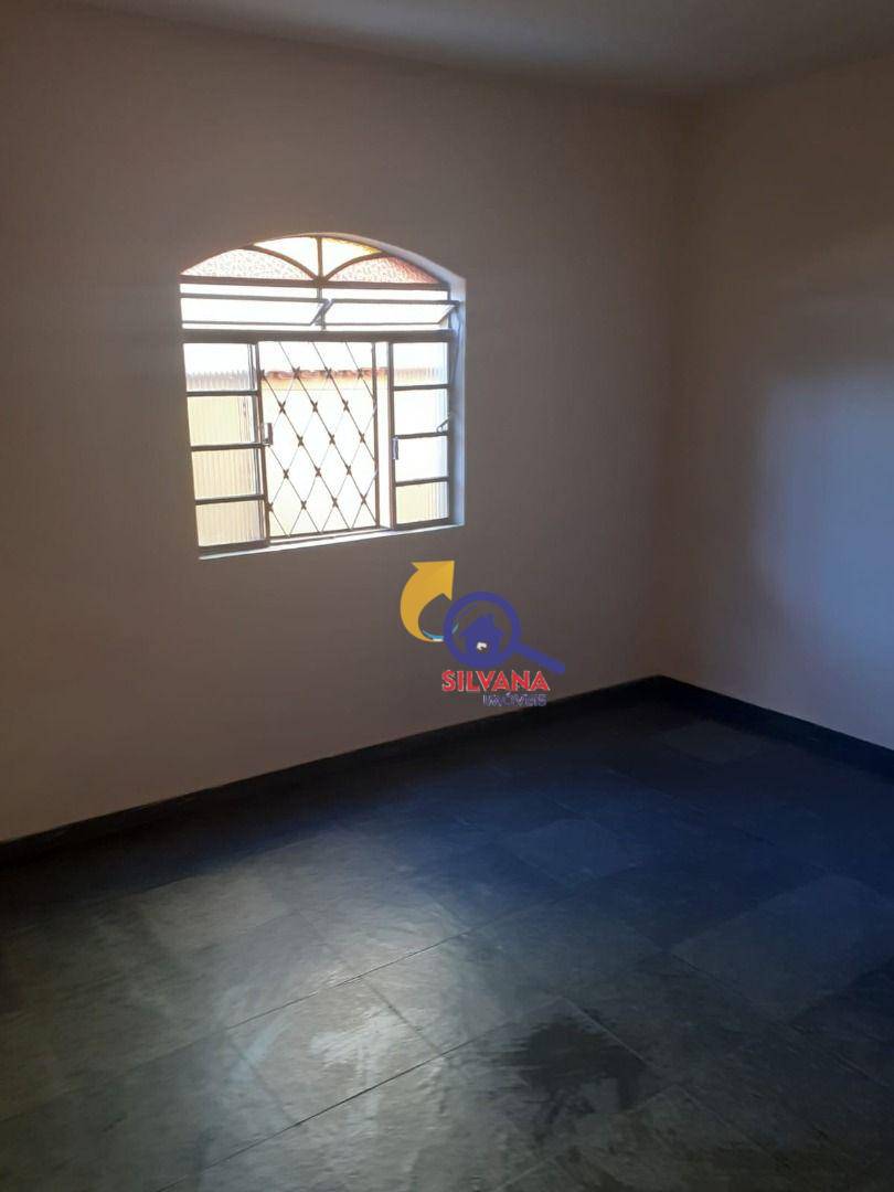 Casa de Condomínio à venda com 6 quartos, 228m² - Foto 31