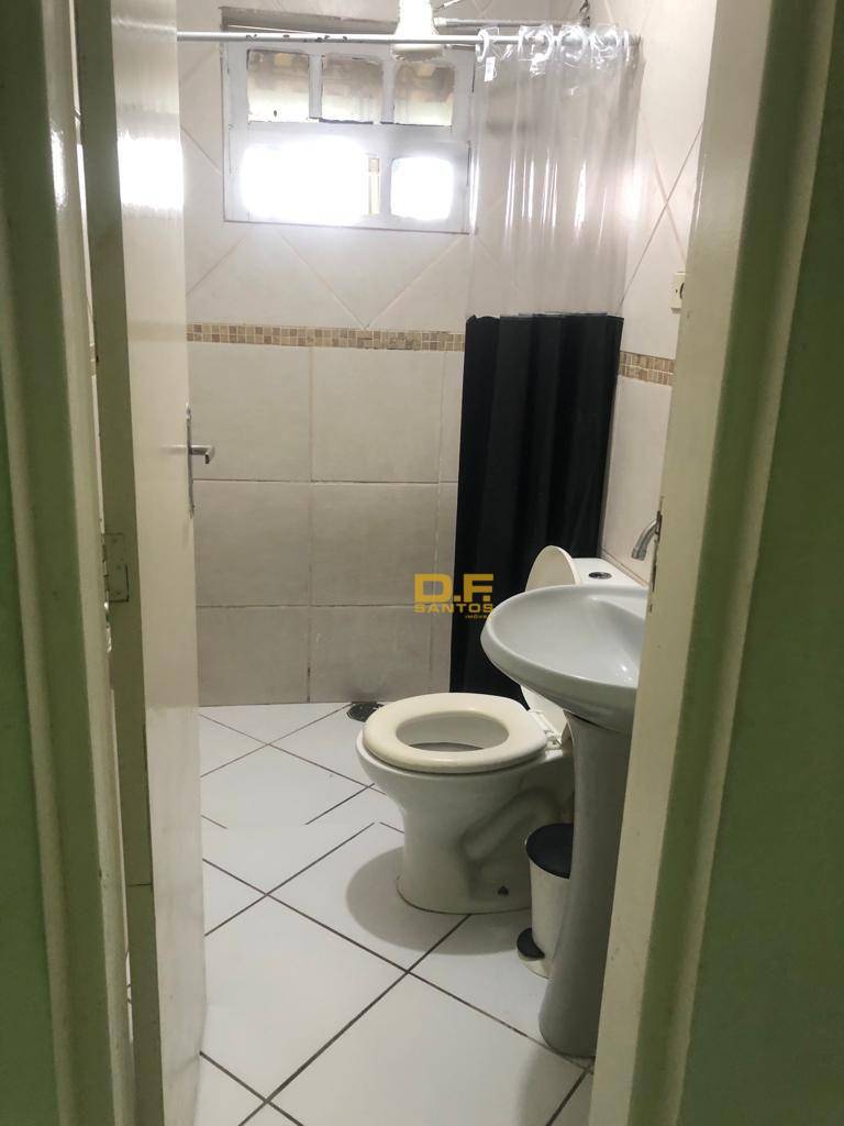 Casa para alugar com 2 quartos, 1M2 - Foto 9