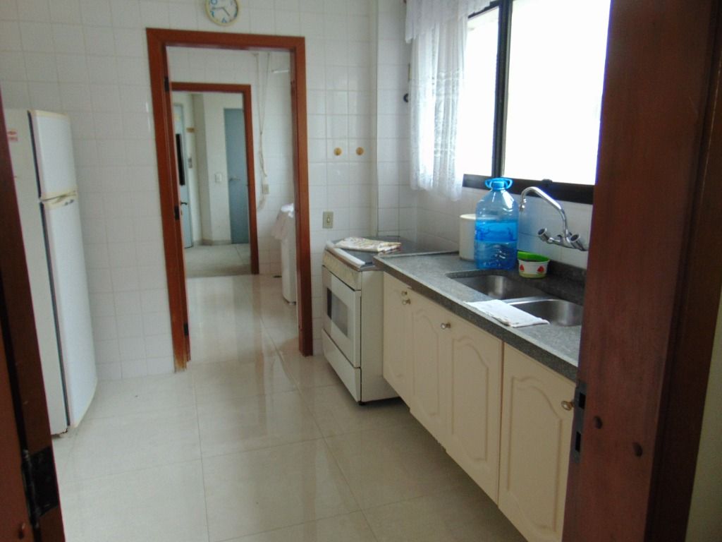 Apartamento à venda e aluguel com 3 quartos, 140m² - Foto 15