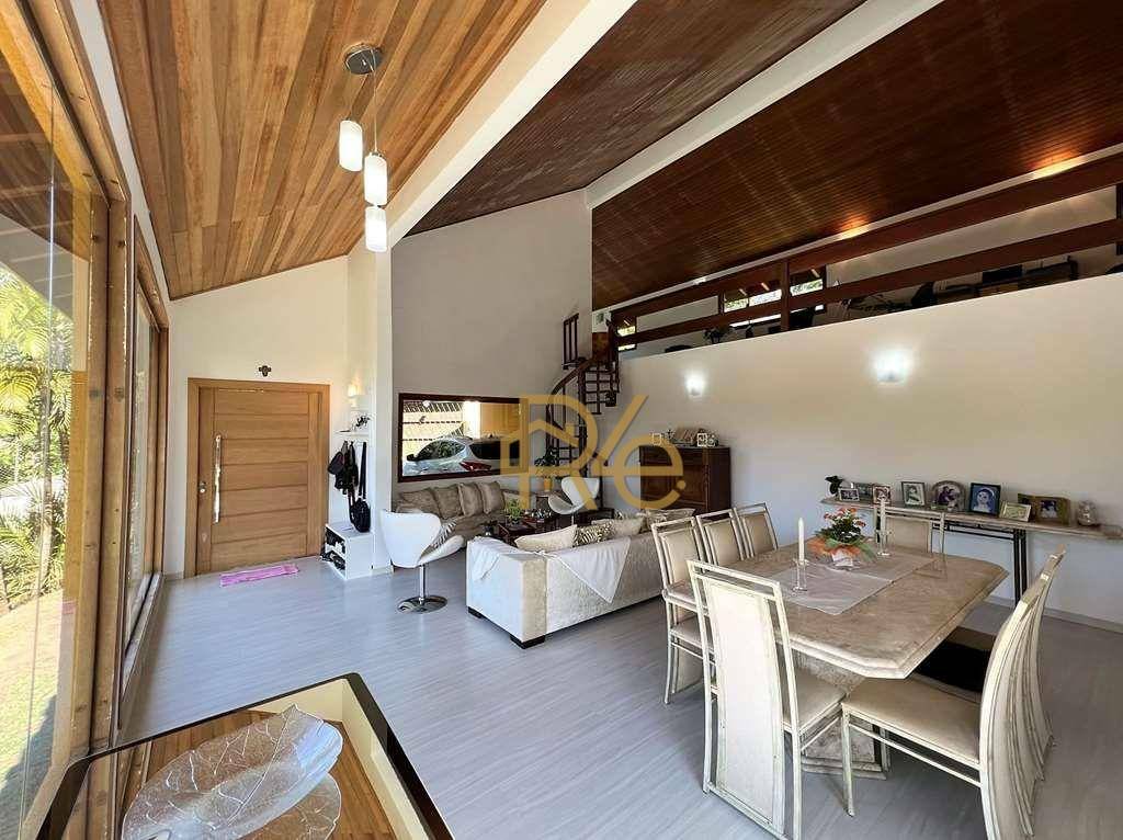 Casa de Condomínio à venda com 4 quartos, 350m² - Foto 14