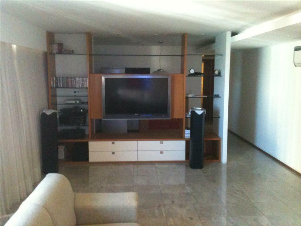 Apartamento à venda com 4 quartos, 204m² - Foto 11